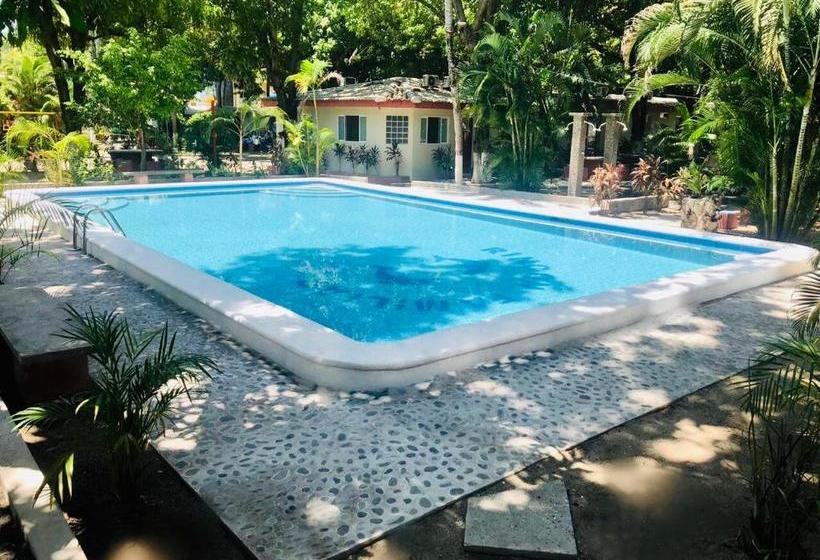 هتل Y Restaurante Rincón Familiar