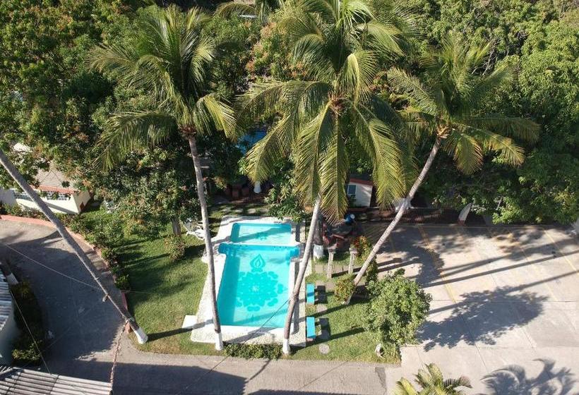 هتل Y Restaurante Rincón Familiar