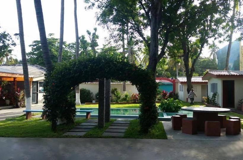 هتل Y Restaurante Rincón Familiar