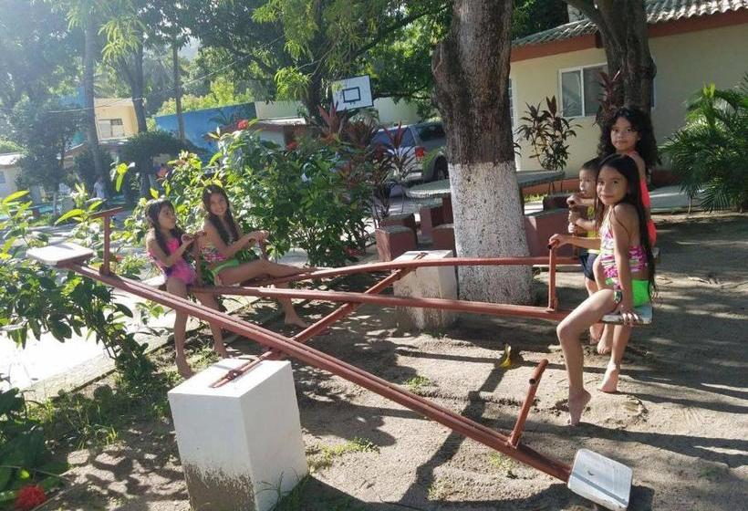 هتل Y Restaurante Rincón Familiar