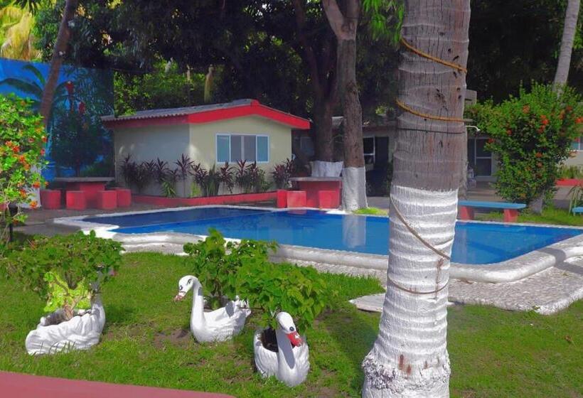 هتل Y Restaurante Rincón Familiar