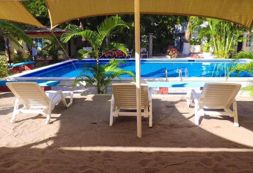 هتل Y Restaurante Rincón Familiar