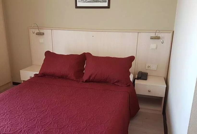 Ileri Hotel & Apartments