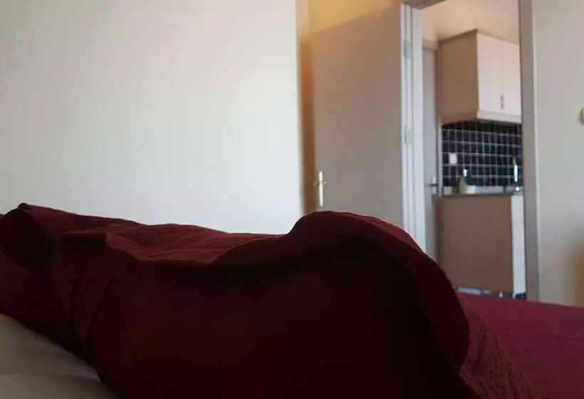 Ileri Hotel & Apartments