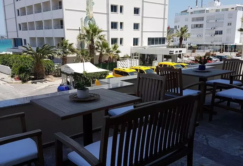 Ileri Hotel & Apartments