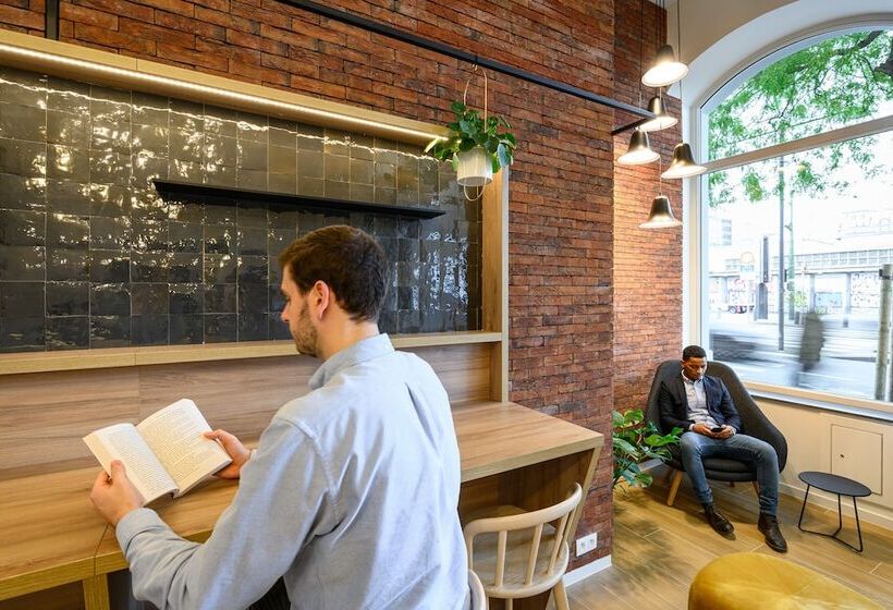 B&b Hotel Brussels Centre Gare Du Midi