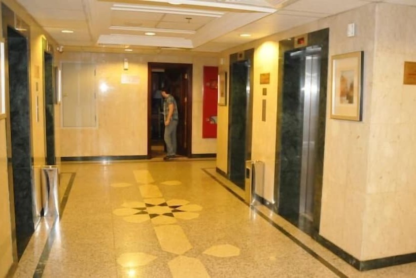 בית מלון כפרי Qasr Al Ansar Golden Tulip