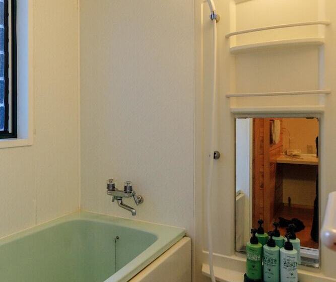 فندق Izumigo Ambient Yatsugatake Cottage