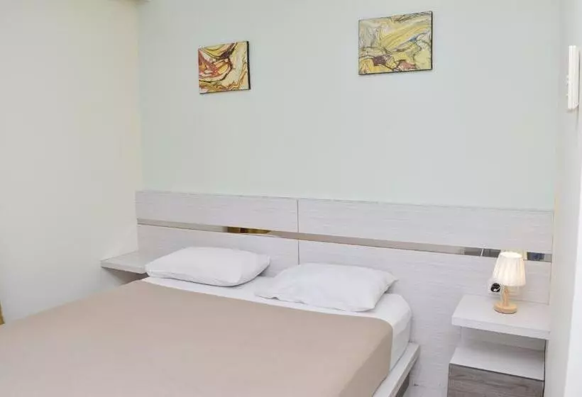 ホテル Homestay 82 Syariah Palembang