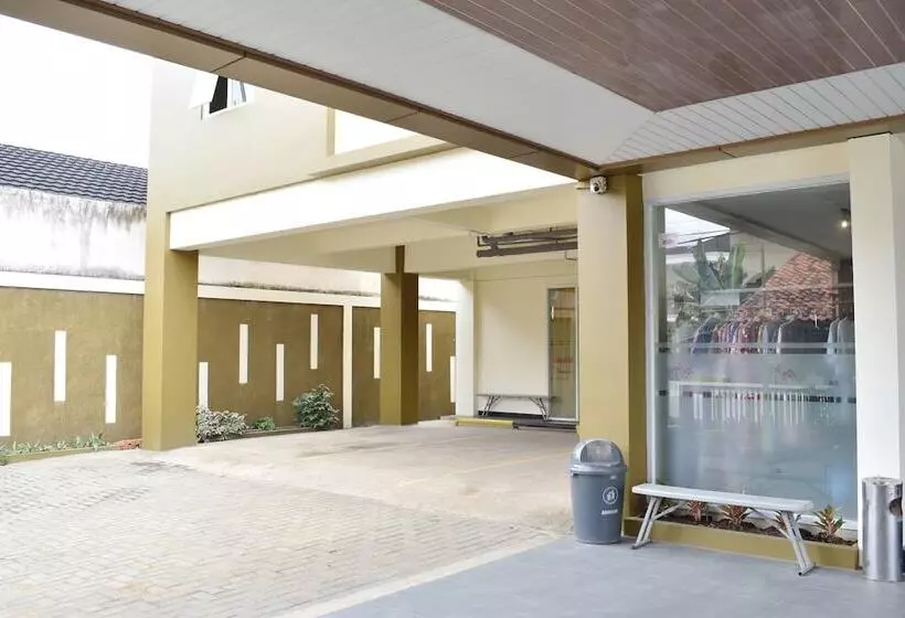 ホテル Homestay 82 Syariah Palembang