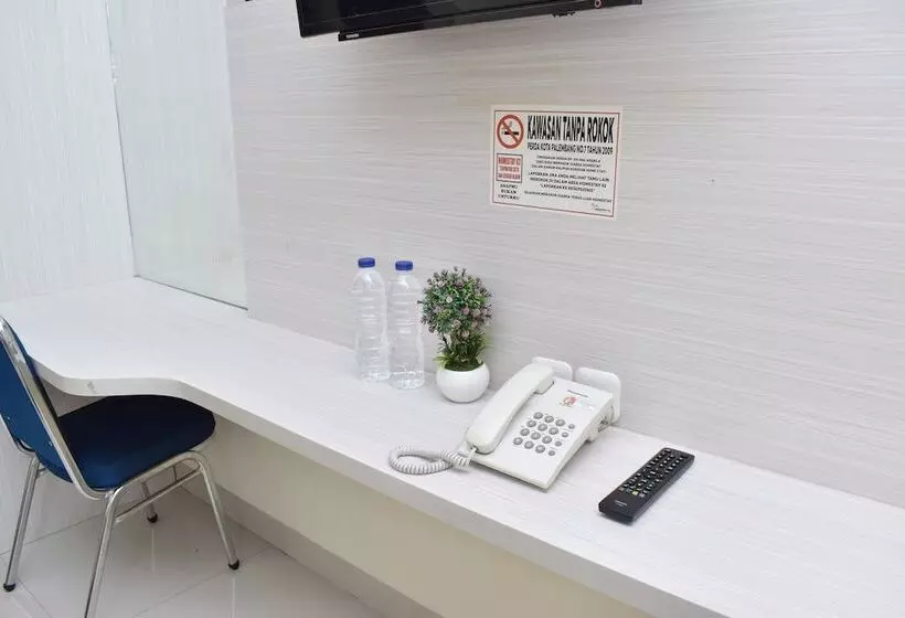 ホテル Homestay 82 Syariah Palembang