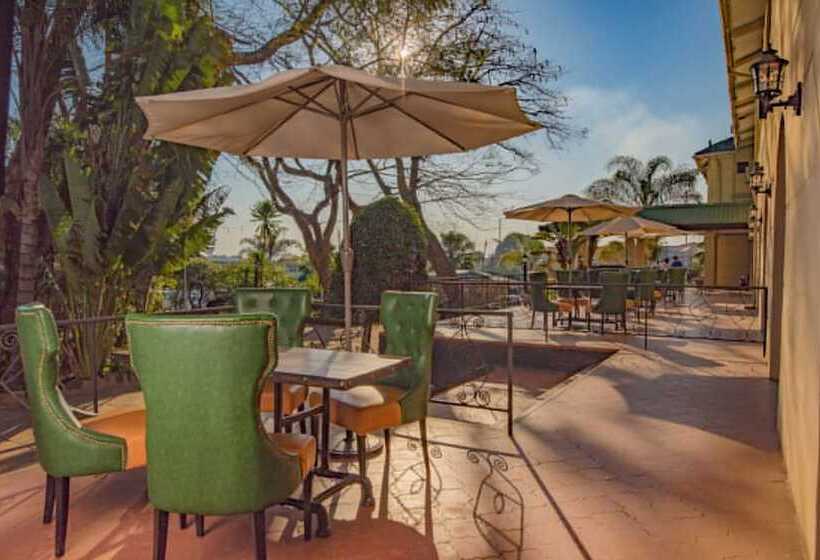 هتل Heritage By Serendib