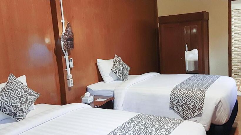 فندق Kampoeng Joglo Boutique