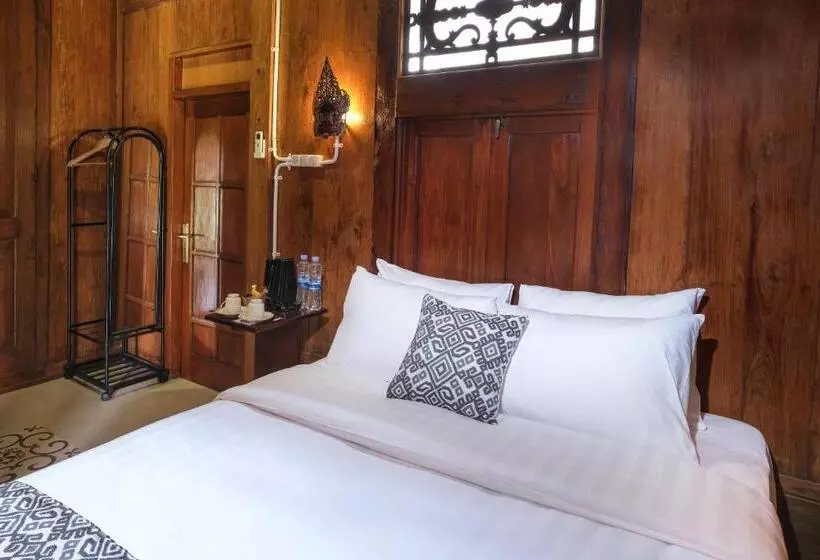 Hotelli Kampoeng Joglo Boutique