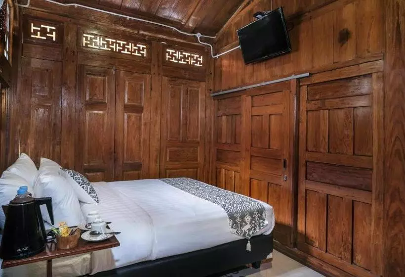 Hotelli Kampoeng Joglo Boutique