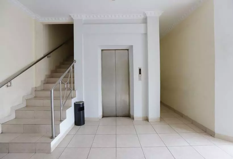 ホテル Collection O Mangga Besar Near Lokasari Square Formerly 45 Residence