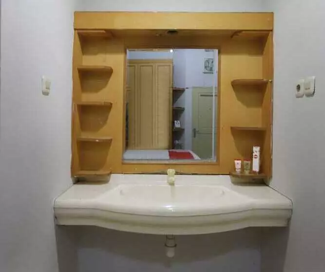 ホテル Collection O Mangga Besar Near Lokasari Square Formerly 45 Residence