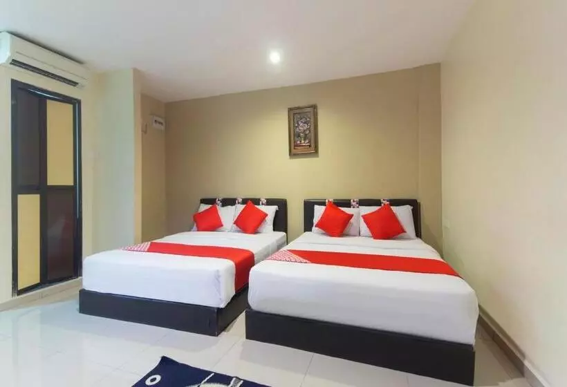 هتل Ferringhi Inn