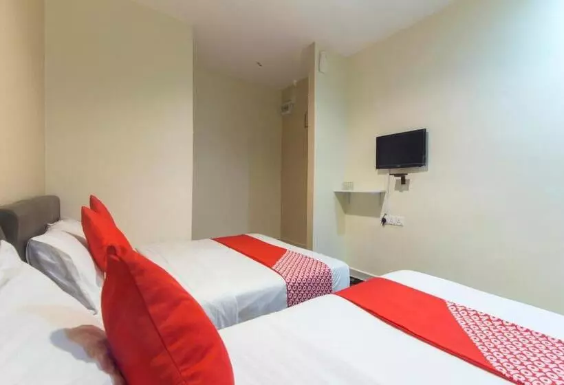 هتل Ferringhi Inn