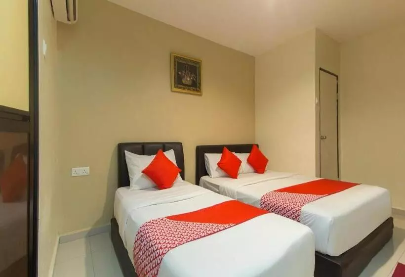 هتل Ferringhi Inn