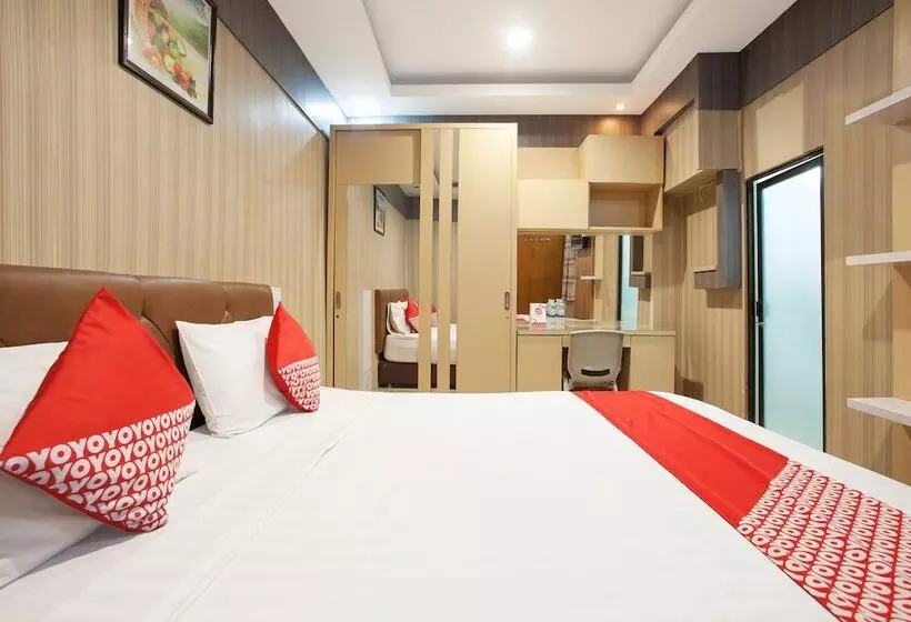 ホテル Oyo 164 Ang's Residence