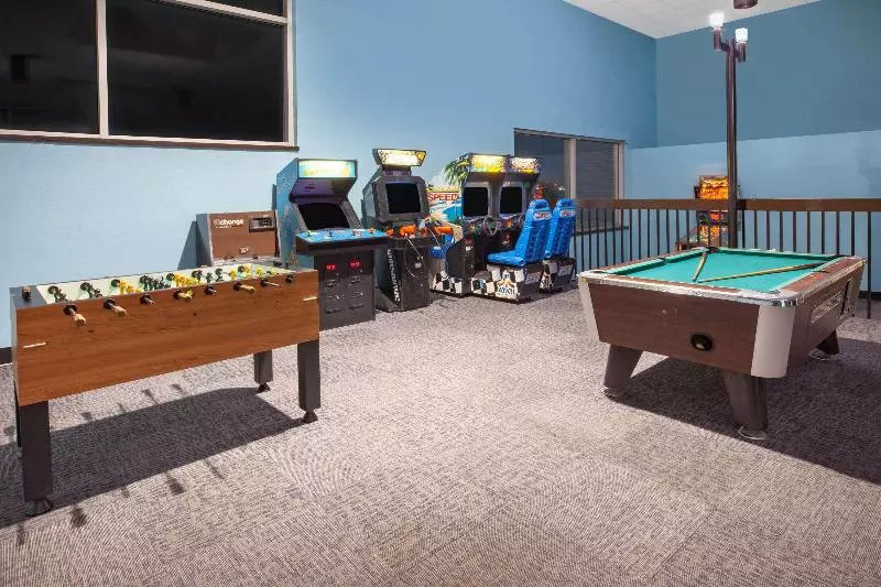 ホテル Baymont By Wyndham Grand Rapids Near Downtown