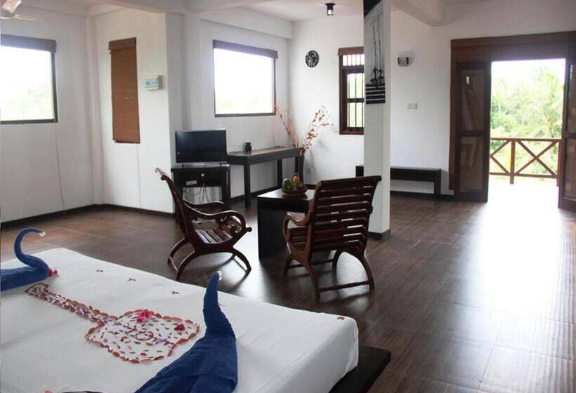 فندق Fort Edge Retreat