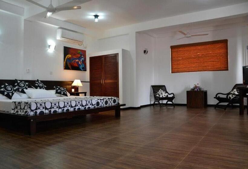 فندق Fort Edge Retreat