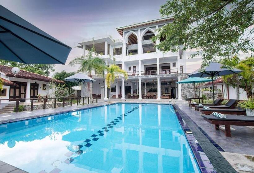 فندق Fort Edge Retreat