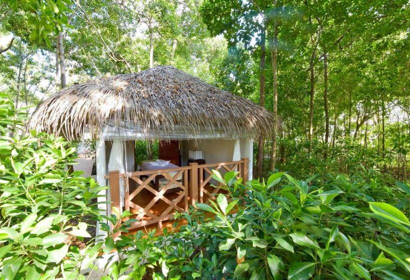 هتل Dreamland Maldives Resort