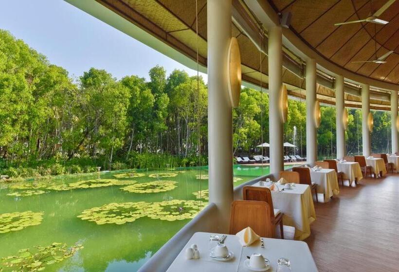 هتل Dreamland Maldives Resort