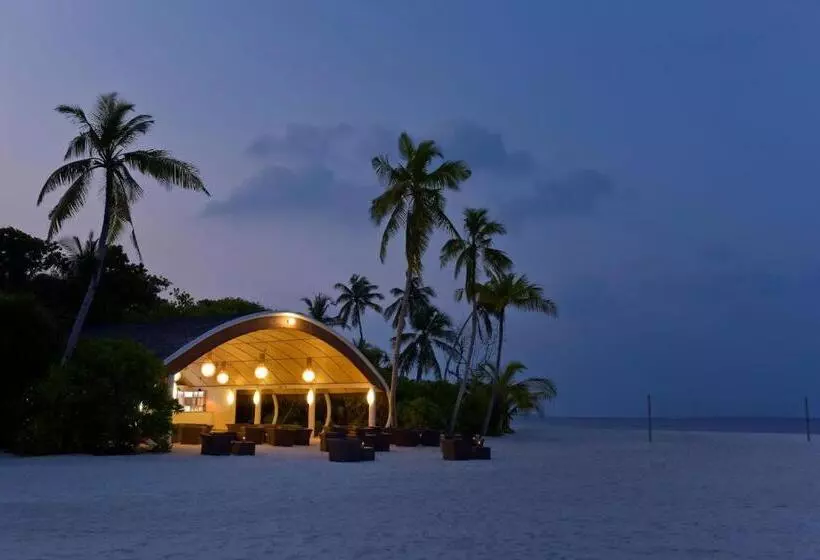 هتل Dreamland Maldives Resort