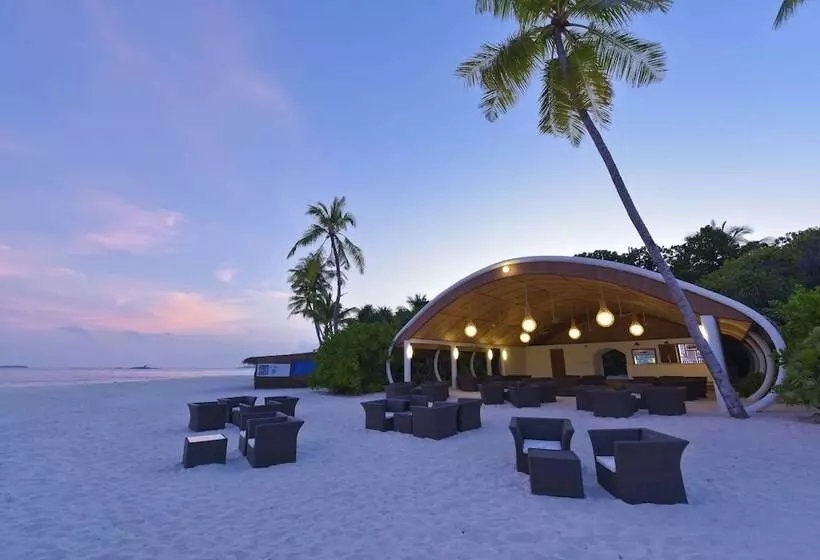هتل Dreamland Maldives Resort