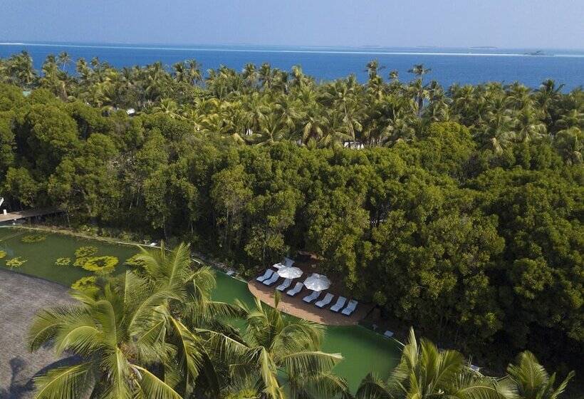 هتل Dreamland Maldives Resort