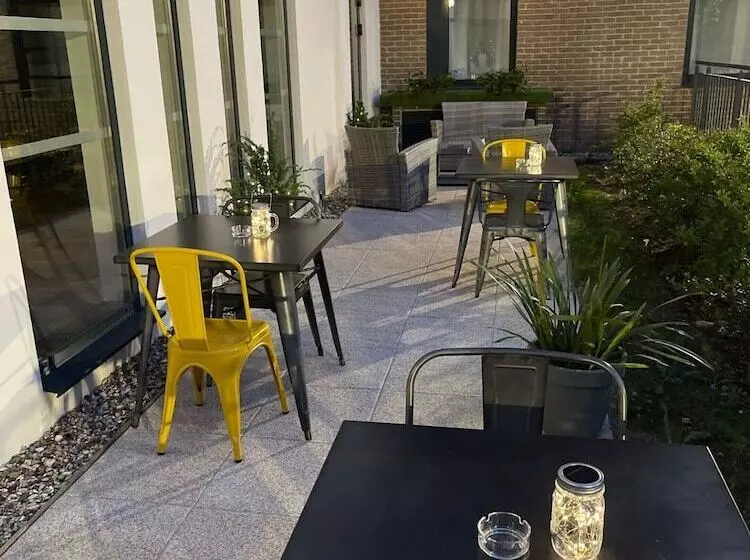 ホテル Campanile Fontainebleau