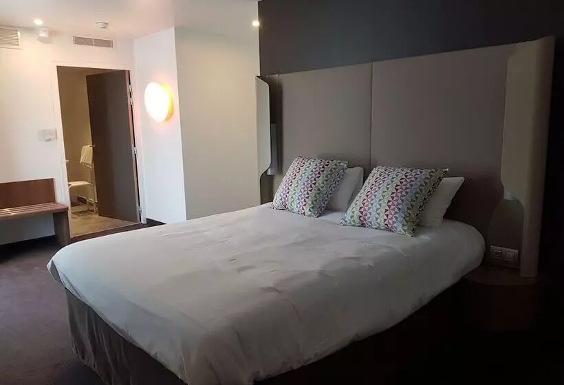 ホテル Campanile Fontainebleau