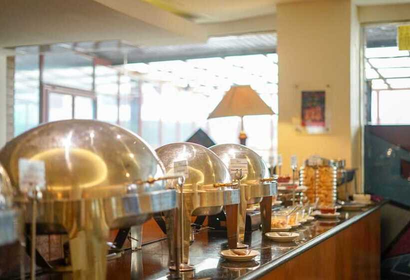 هتل Capital O 166 Princess