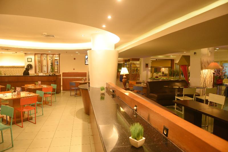 هتل Capital O 166 Princess