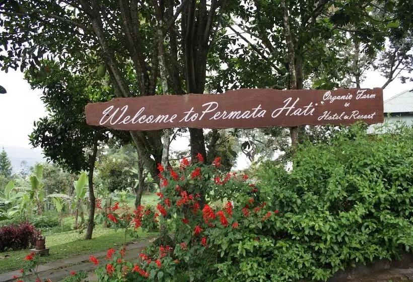 هتل Oyo 209 Permata Hati Resort & Organic Farm