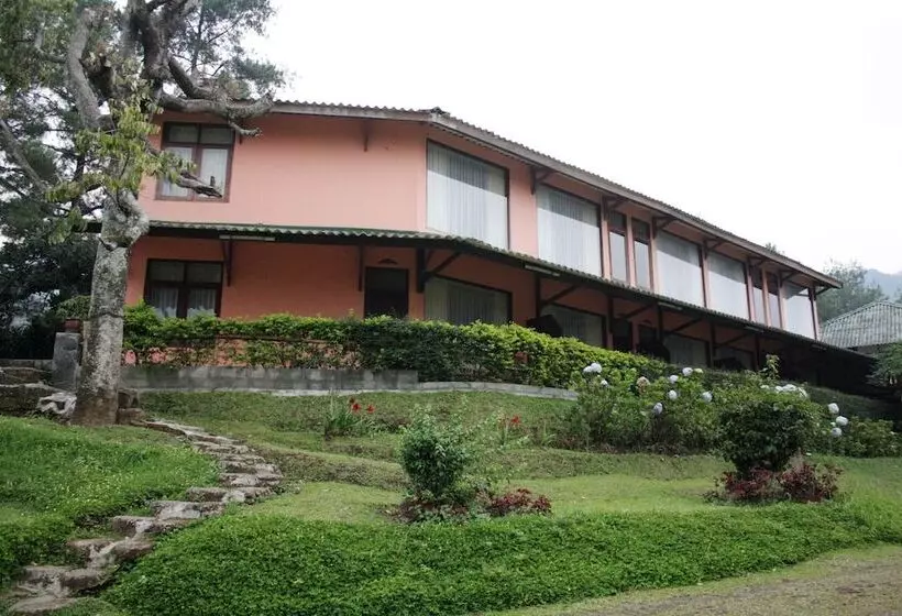 هتل Oyo 209 Permata Hati Resort & Organic Farm