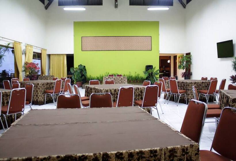 Hotel Oyo 209 Permata Hati Resort & Organic Farm