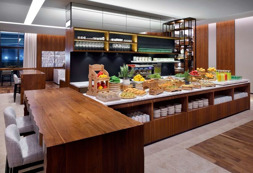 هتل Vida Emirates Hills