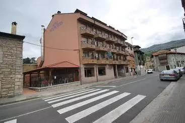 فندق Tres Palacios