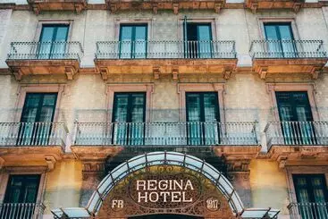 Отель Regina Barcelona