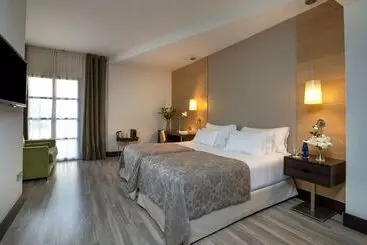 هتل NH Collection Amistad Cordoba