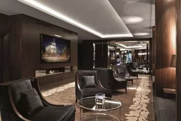 هتل Claridge Madrid