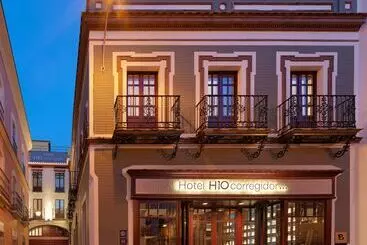 H10 Corregidor Boutique Hotel