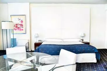 فندق SH Valencia Palace