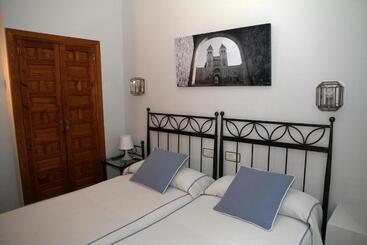 酒店 Hostal La Posada De Zocodover