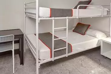 호텔 Hostal Mas Ferrer